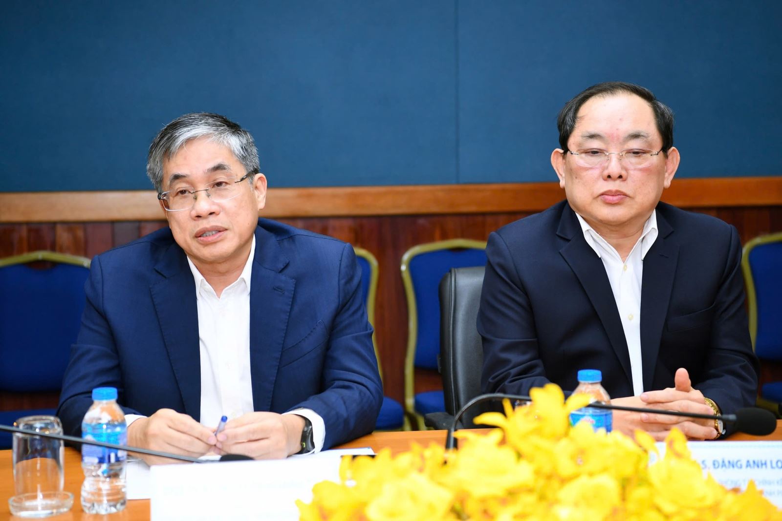 Bệnh viện Đại học Y Dược TP. Hồ Chí Minh ký kết hợp tác với quỹ chạm yêu thương2.jpg